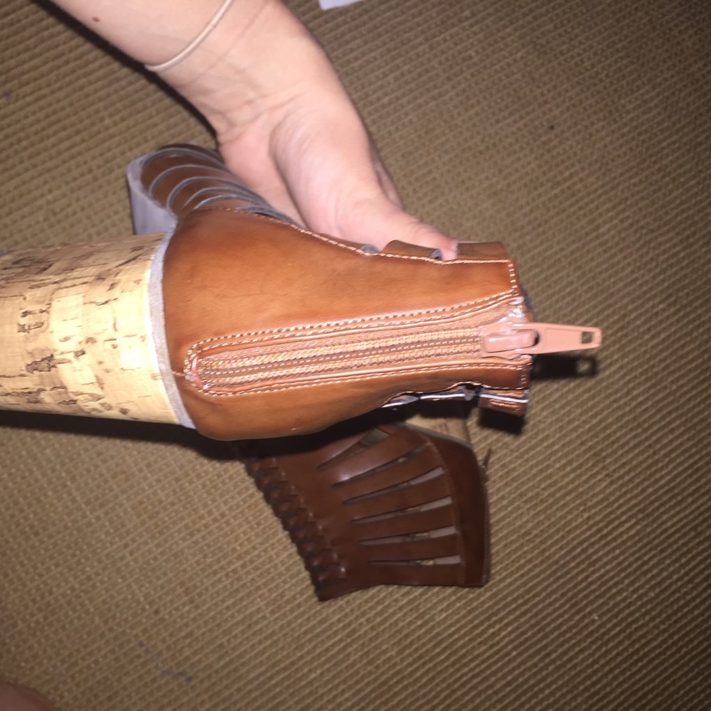Peep Toe Cork Heels Brown vegan leather Wedges - Picture 3 of 7